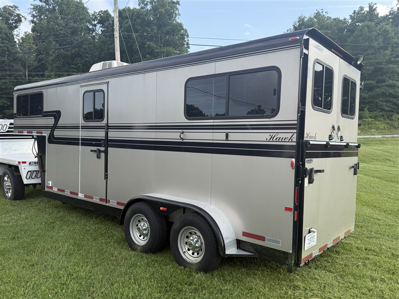 2015 Hawk two horse straight load