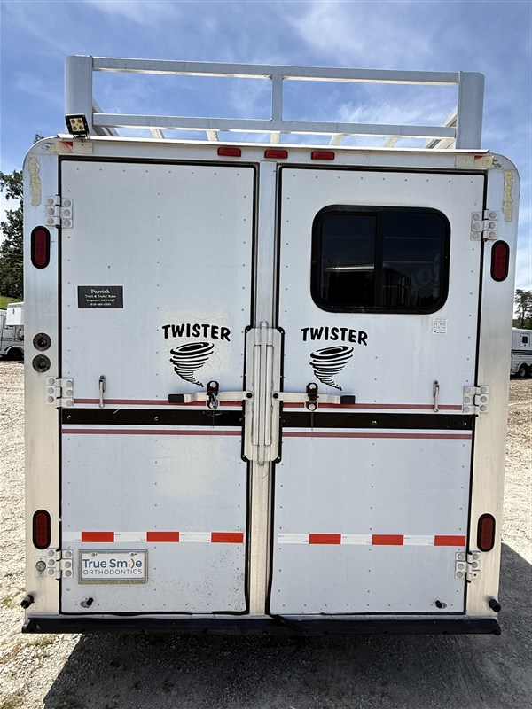 Trailer Photo 4