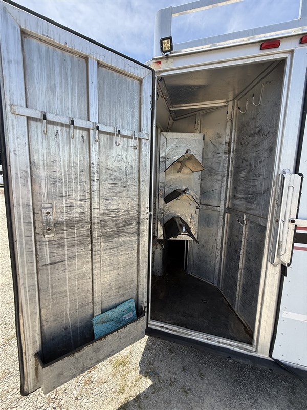 Trailer Photo 7