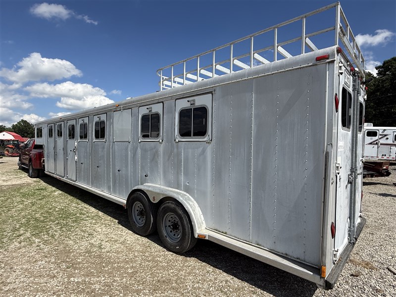 Trailer Photo 7