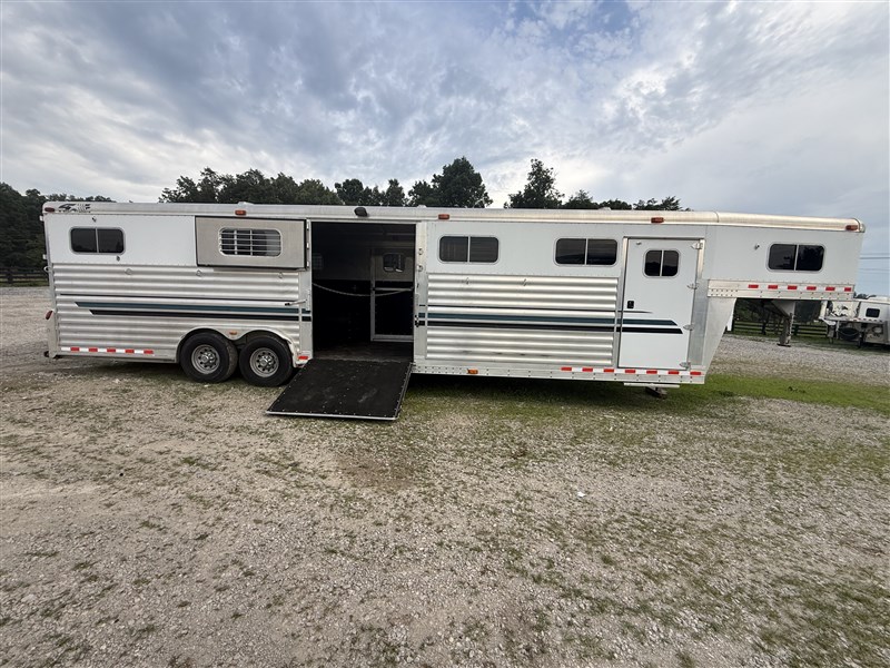 Trailer Photo 9