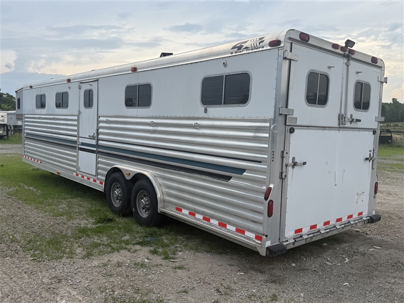 Trailer Photo 8