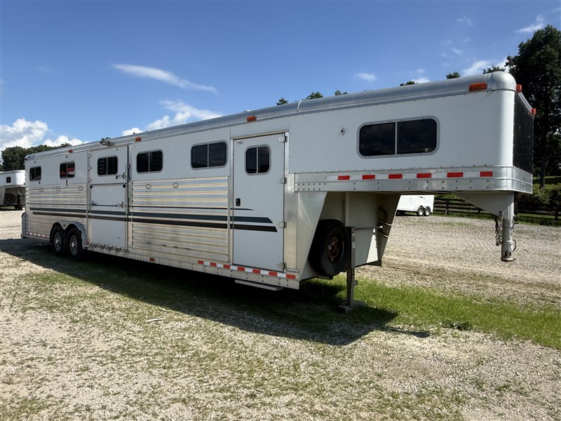 Trailer Photo 2