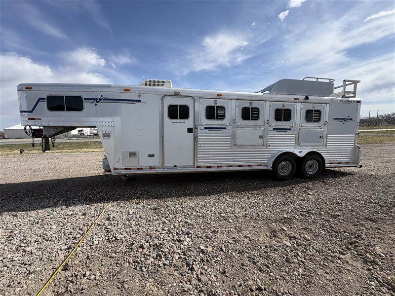 Trailer Photo 2