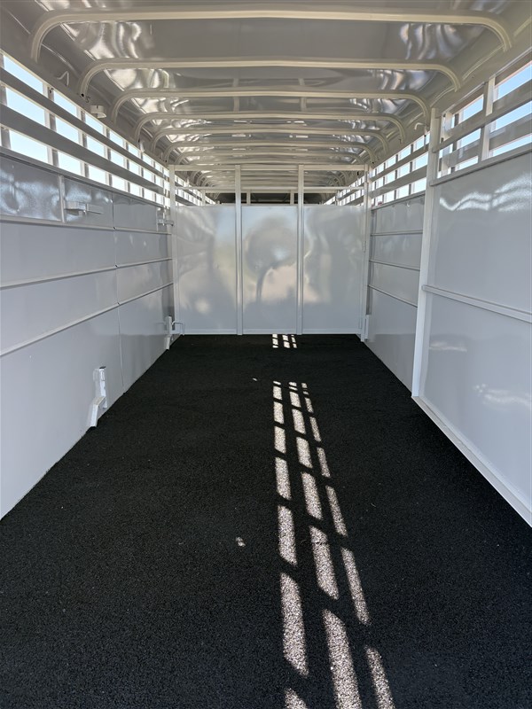 Trailer Photo 6