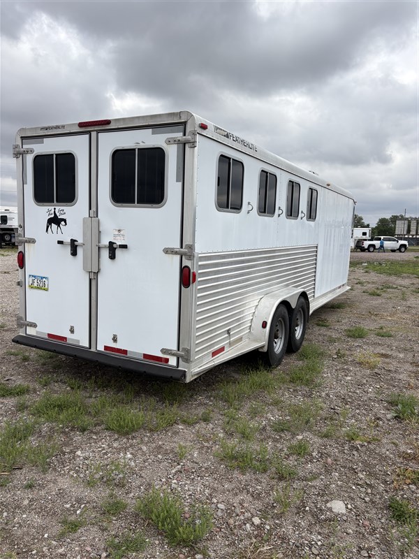2005 Featherlite weekender