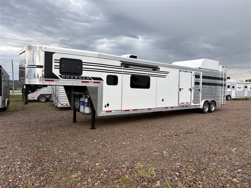2027 Lakota photo 2