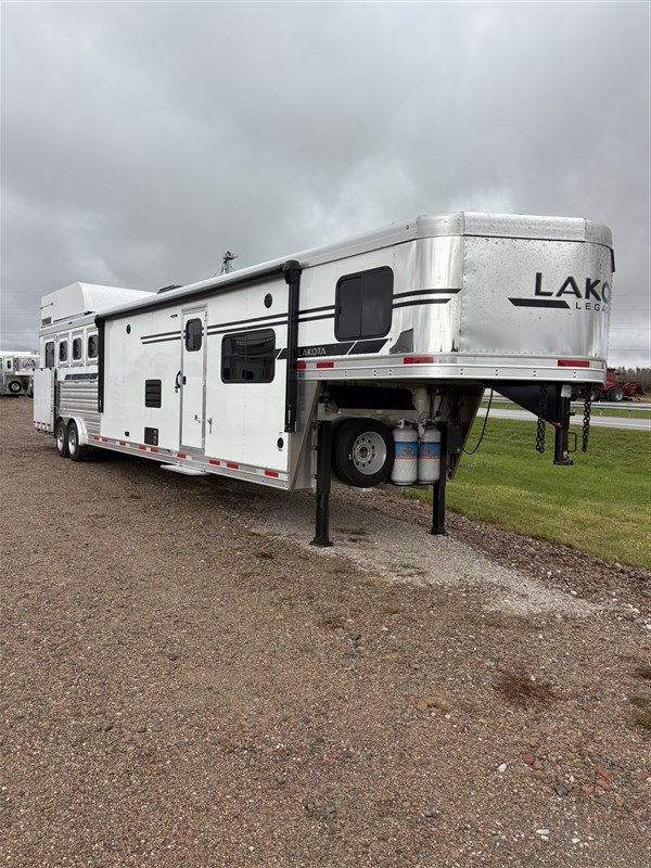 2027 Lakota photo 2