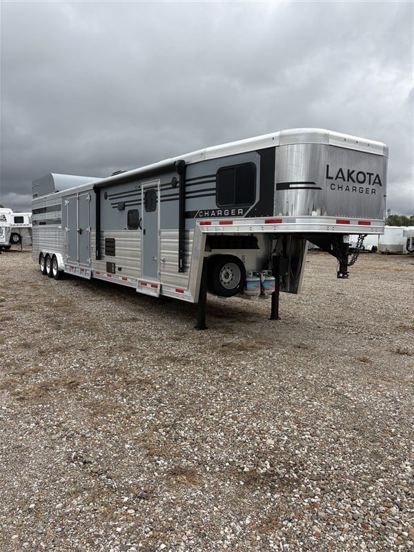 2027 Lakota