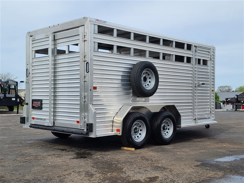 2023 Frontier 16' 7" livestock