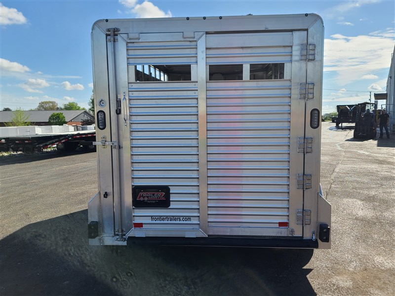 2023 Frontier 16' 7" livestock