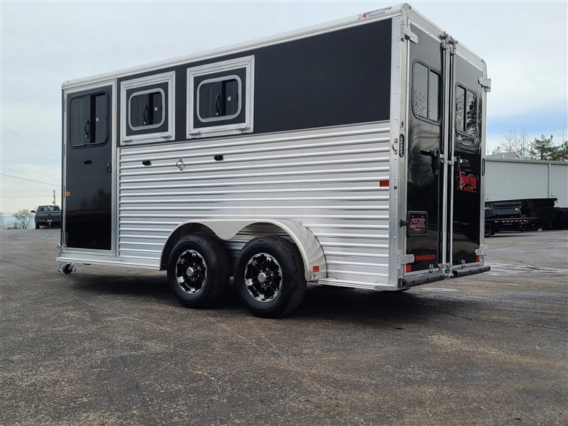 2023 Frontier strider 3 horse slant
