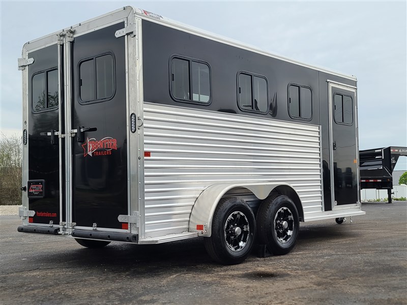2023 Frontier strider 3 horse slant