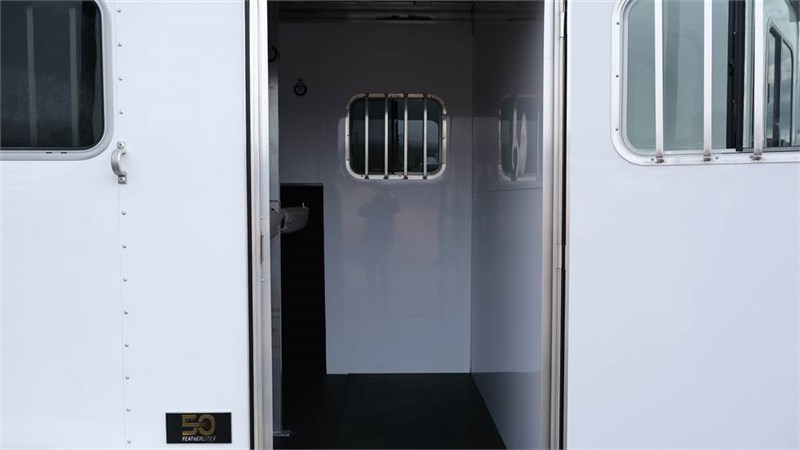Trailer Photo 7