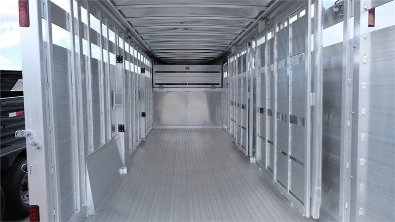 Trailer Photo 11