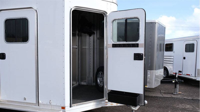 Trailer Photo 8