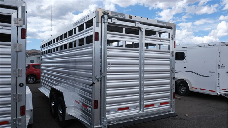 Trailer Photo 10