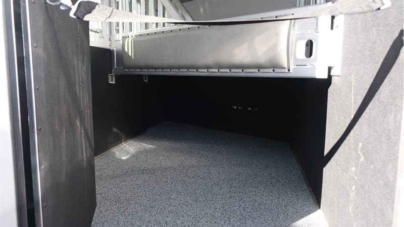 2024 Featherlite 2024 featherlite 9400-7324 7 wide 3h slant bumper