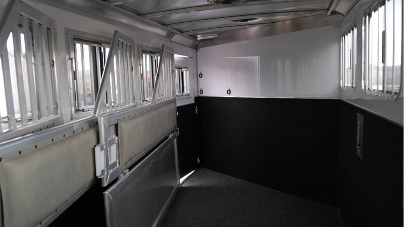 2024 Featherlite 2024 featherlite 9600-7450-rc gn