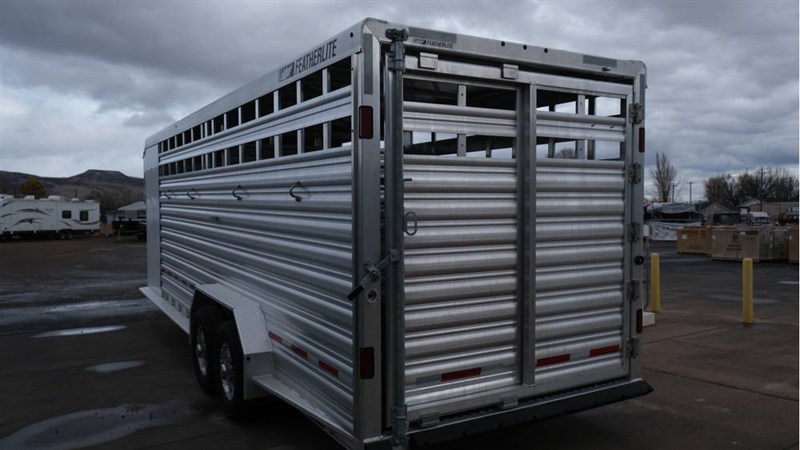 Trailer Photo 7