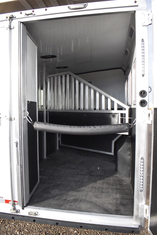 Trailer Photo 6