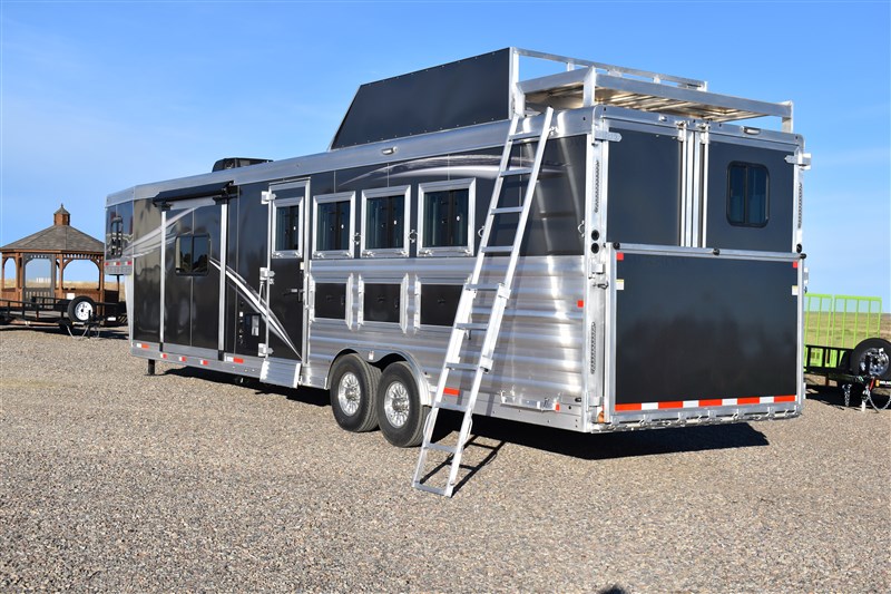 Trailer Photo 10