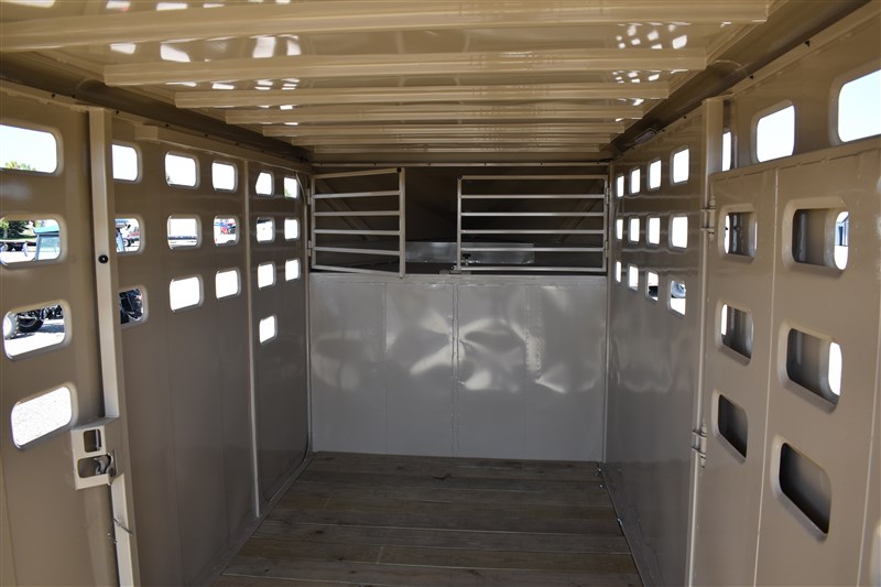Trailer Photo 4