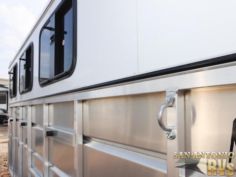 Trailer Photo 11