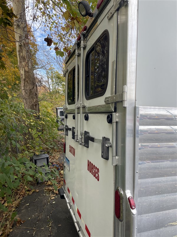 2008 Integrity 4 horse slant