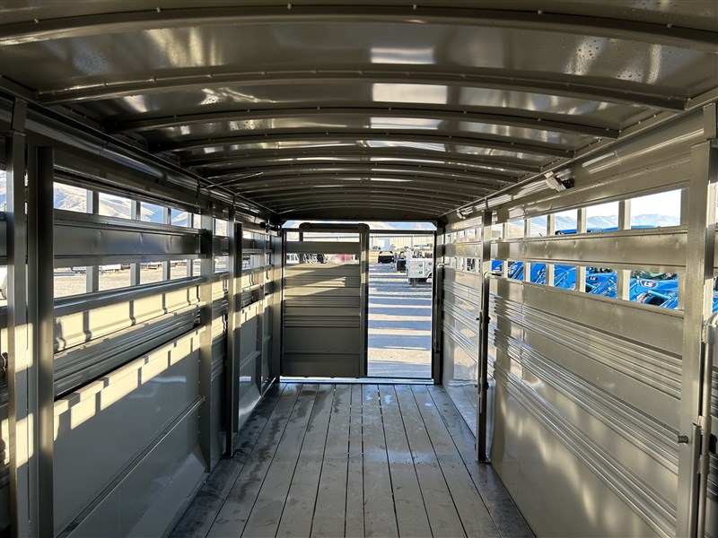 Trailer Photo 7