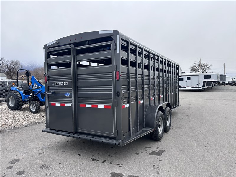 2025 Titan 20' stock