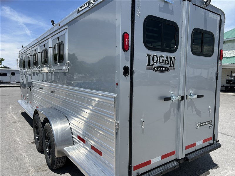 Trailer Photo 3