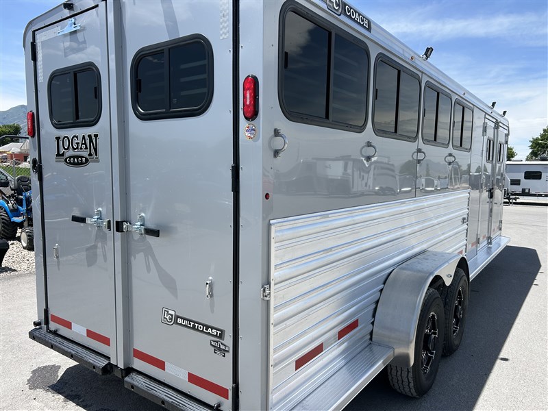 Trailer Photo 4
