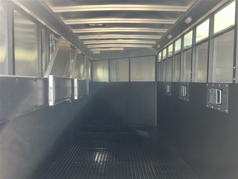 Trailer Photo 8