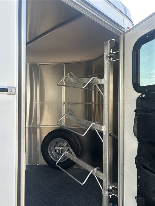 Trailer Photo 13