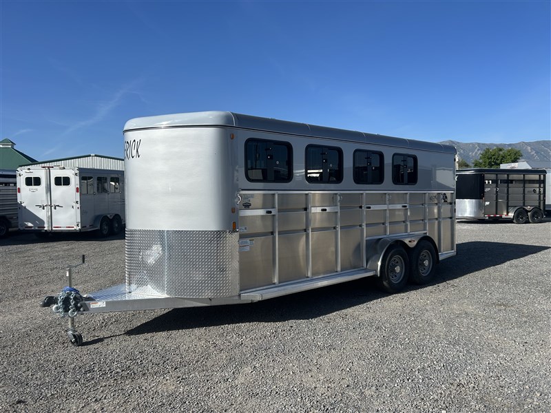 Trailer Photo 2