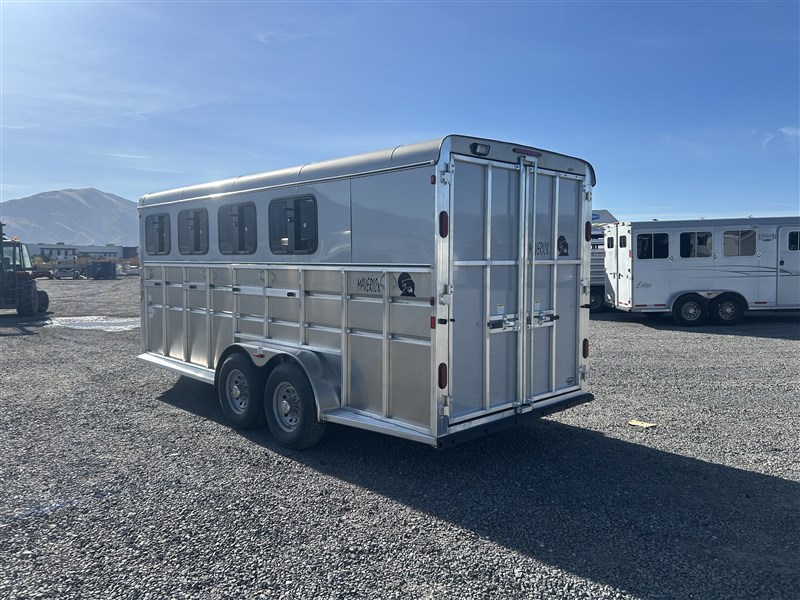 Trailer Photo 4