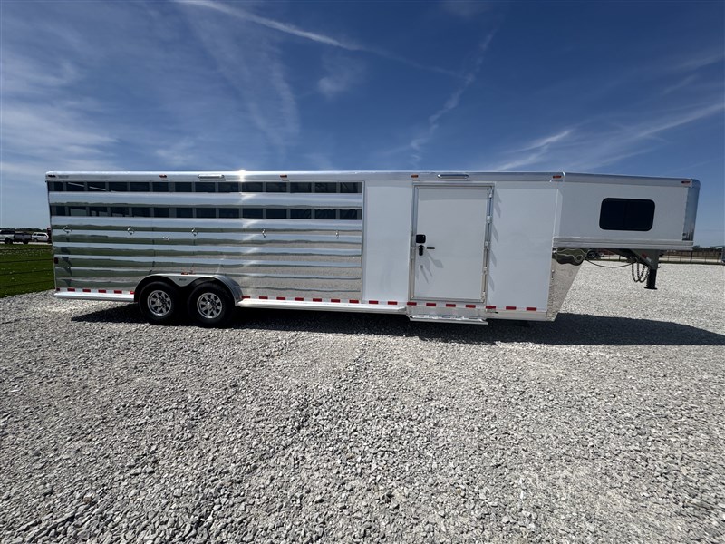 2025 Twister Trailer 28' stock combo