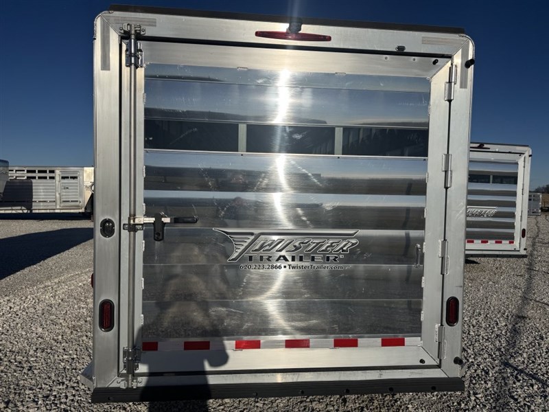 2025 Twister Trailer 5 horse stock combo with trainers tack