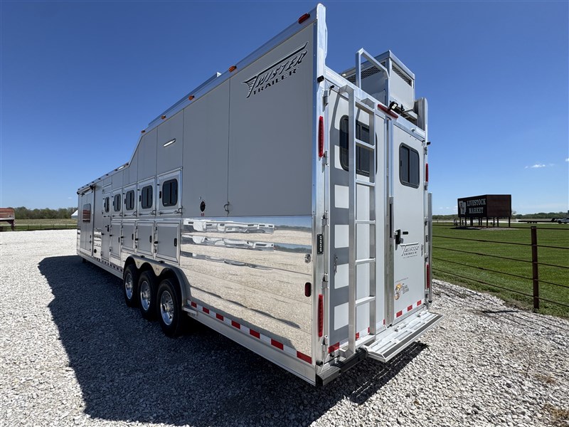 2026 Twister Trailer 5 horse sideload w/ 13'6 trail boss conversions
