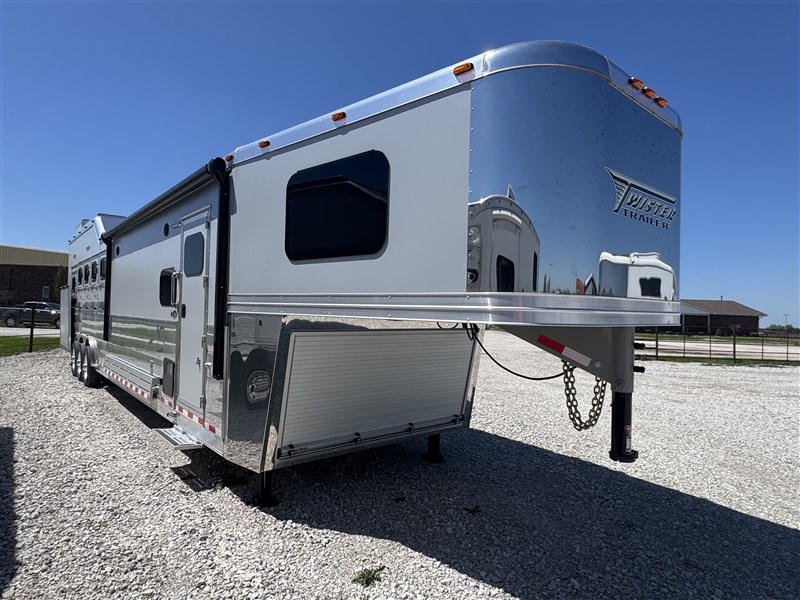 Trailer Photo 26