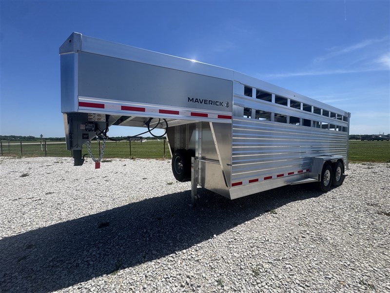 2027 Eby 20' livestock trailer