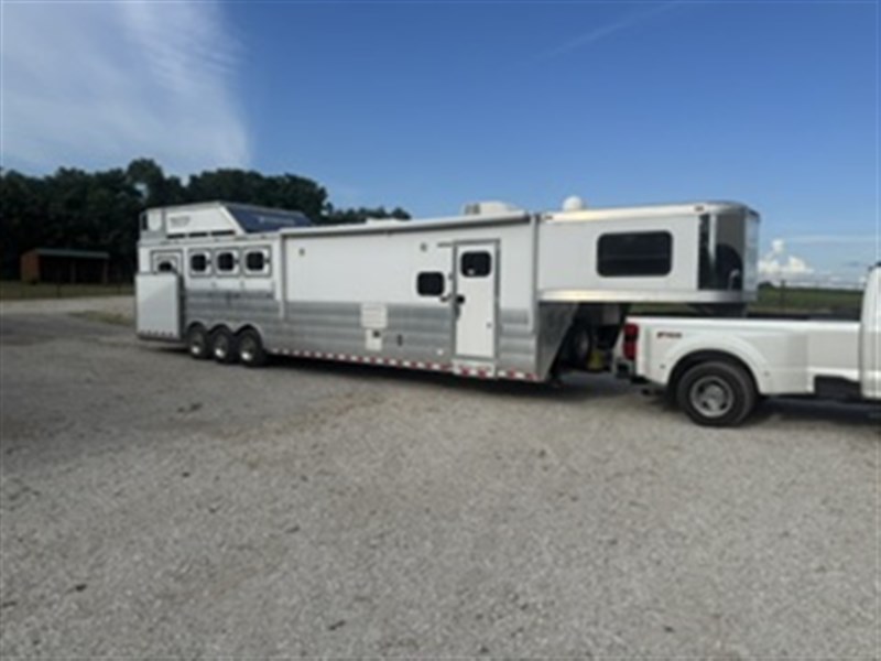 Trailer Photo 3