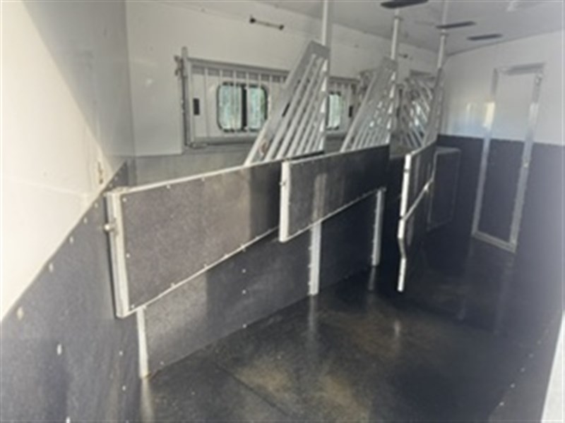 Trailer Photo 20