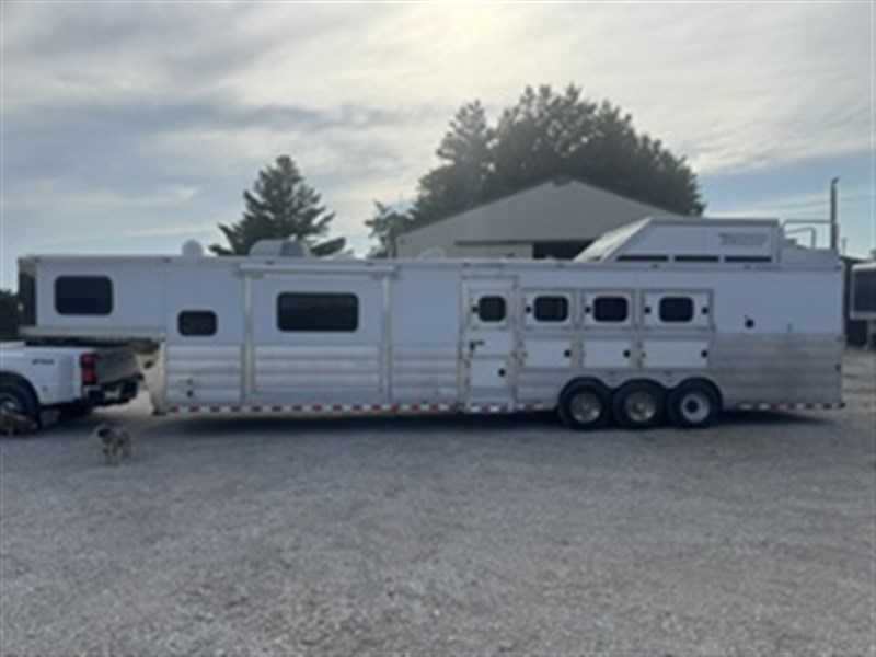 Trailer Photo 2