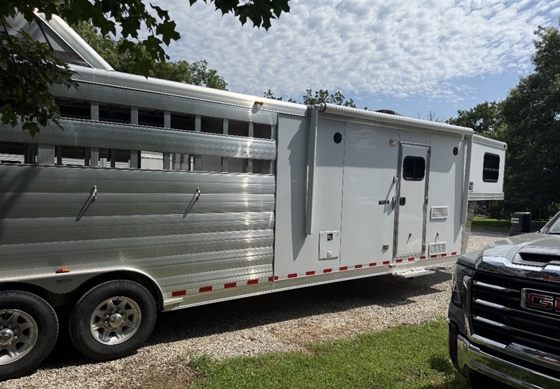 Trailer Photo 3