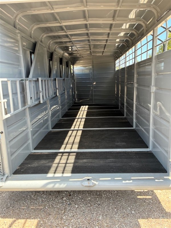 2026 Swift smart tack