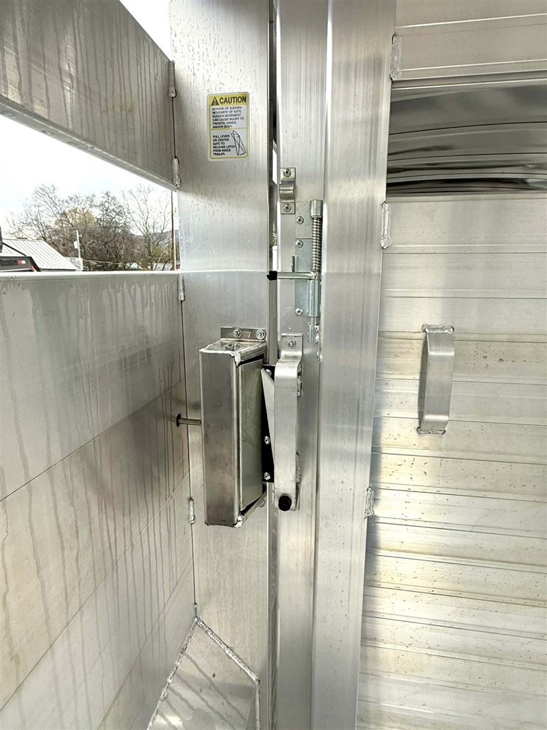 2026 Hillsboro endura 24' stock trailer