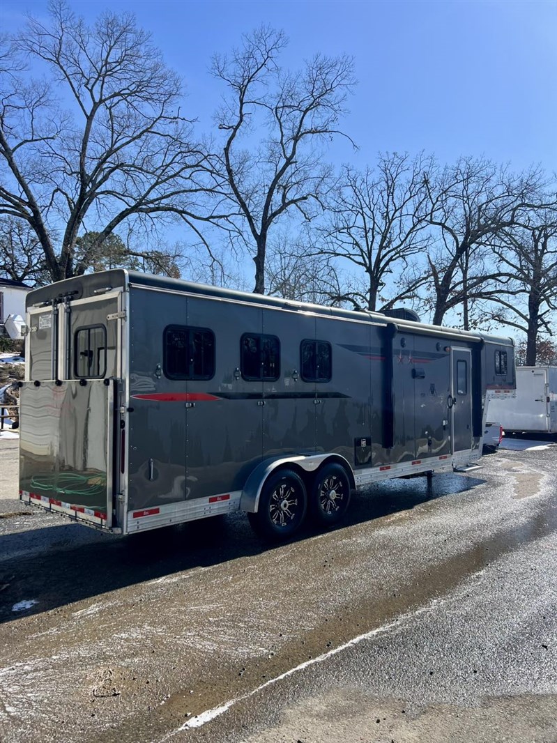 Trailer Photo 17