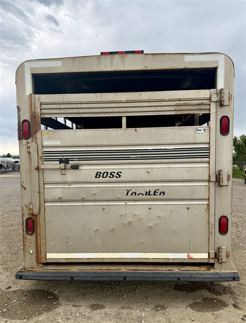 Trailer Photo 7